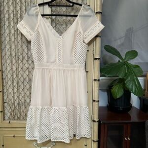 Banana republic heritage collection cream cap sleeve dress sz4 mini grid overlay